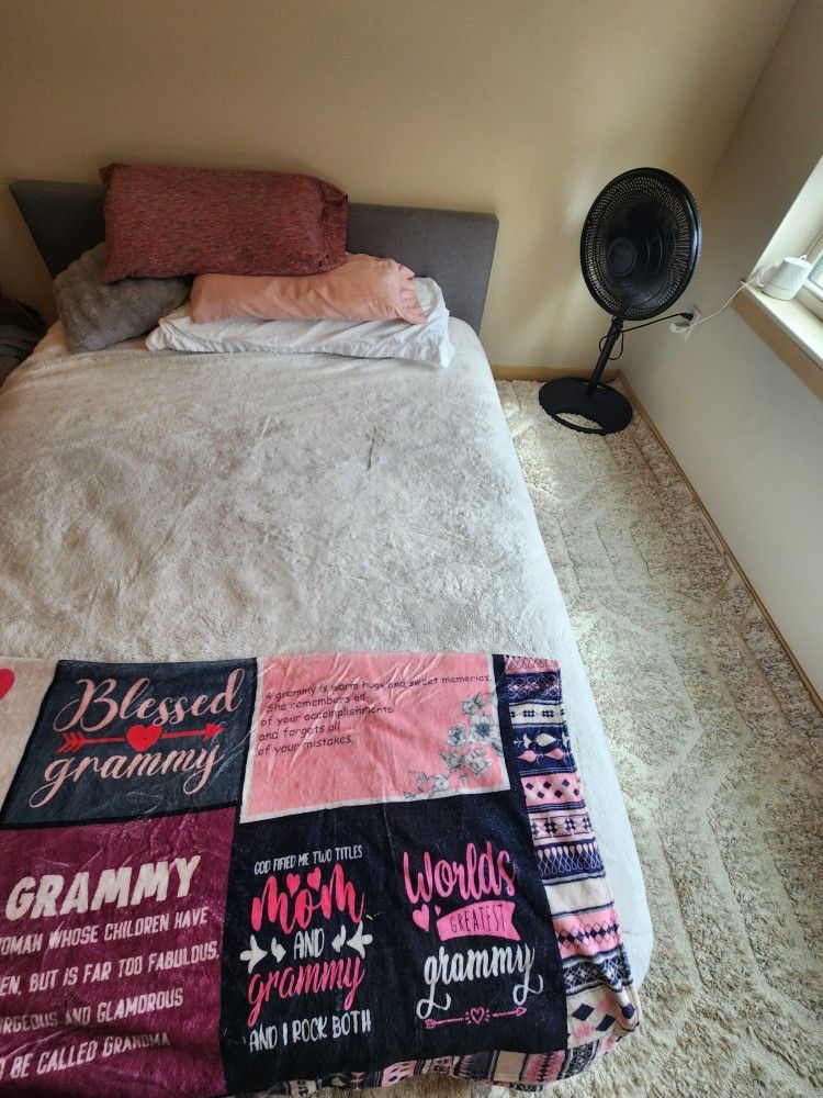 Both King& Queen Bed With Headboard & Tv Entertainment Center,Recliner, Karaoke Machine/80