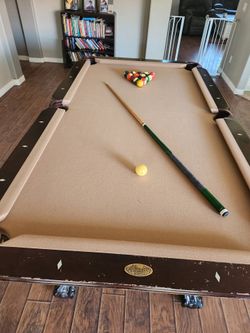 Pool table