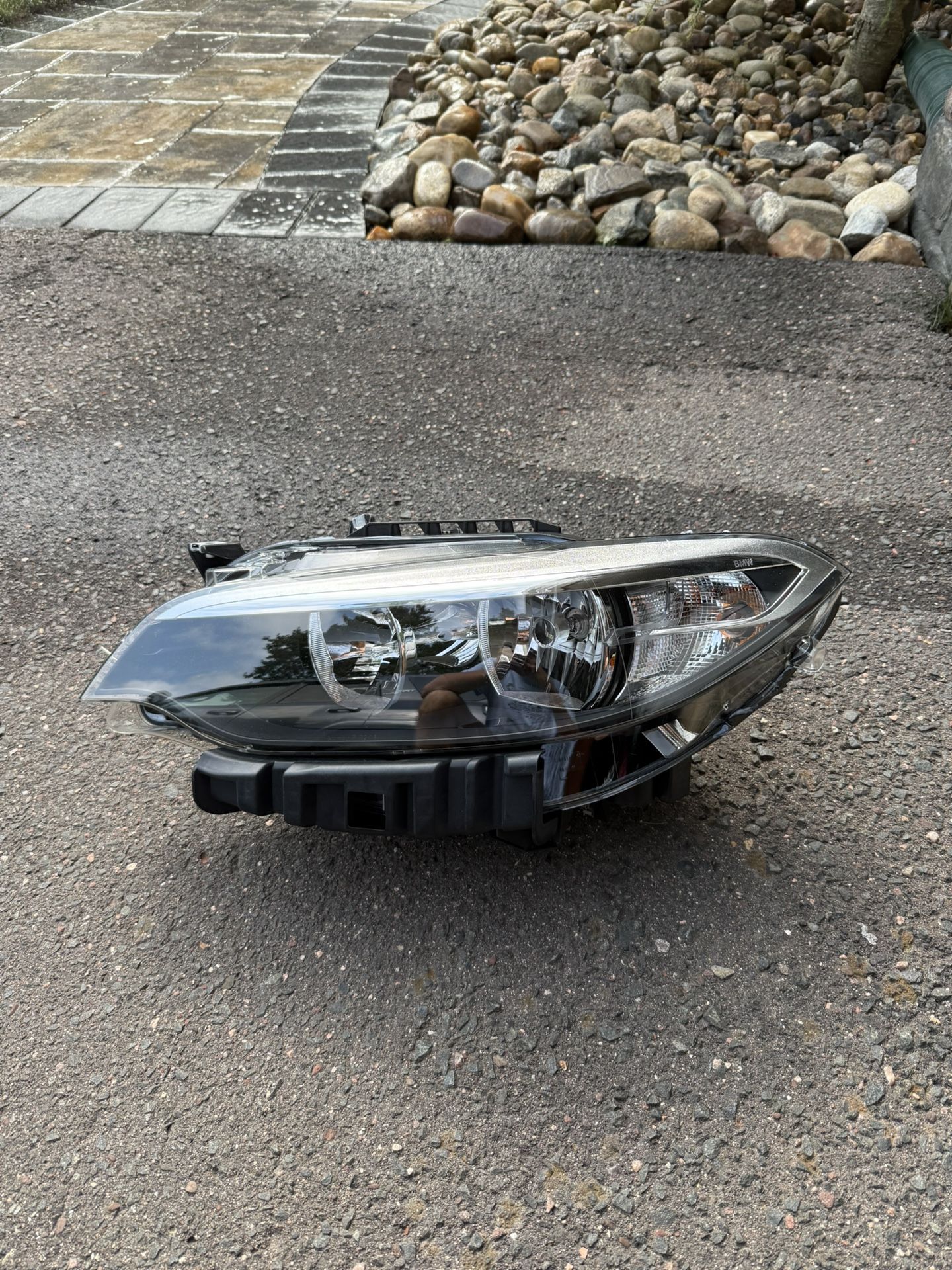 2016 BMW M235i Front Driver Side Headlight. Good As New.