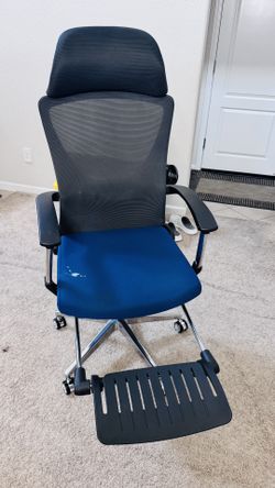 Gaming Chair With Leg Rest Pullout