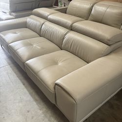 Sofa & Loveseat 