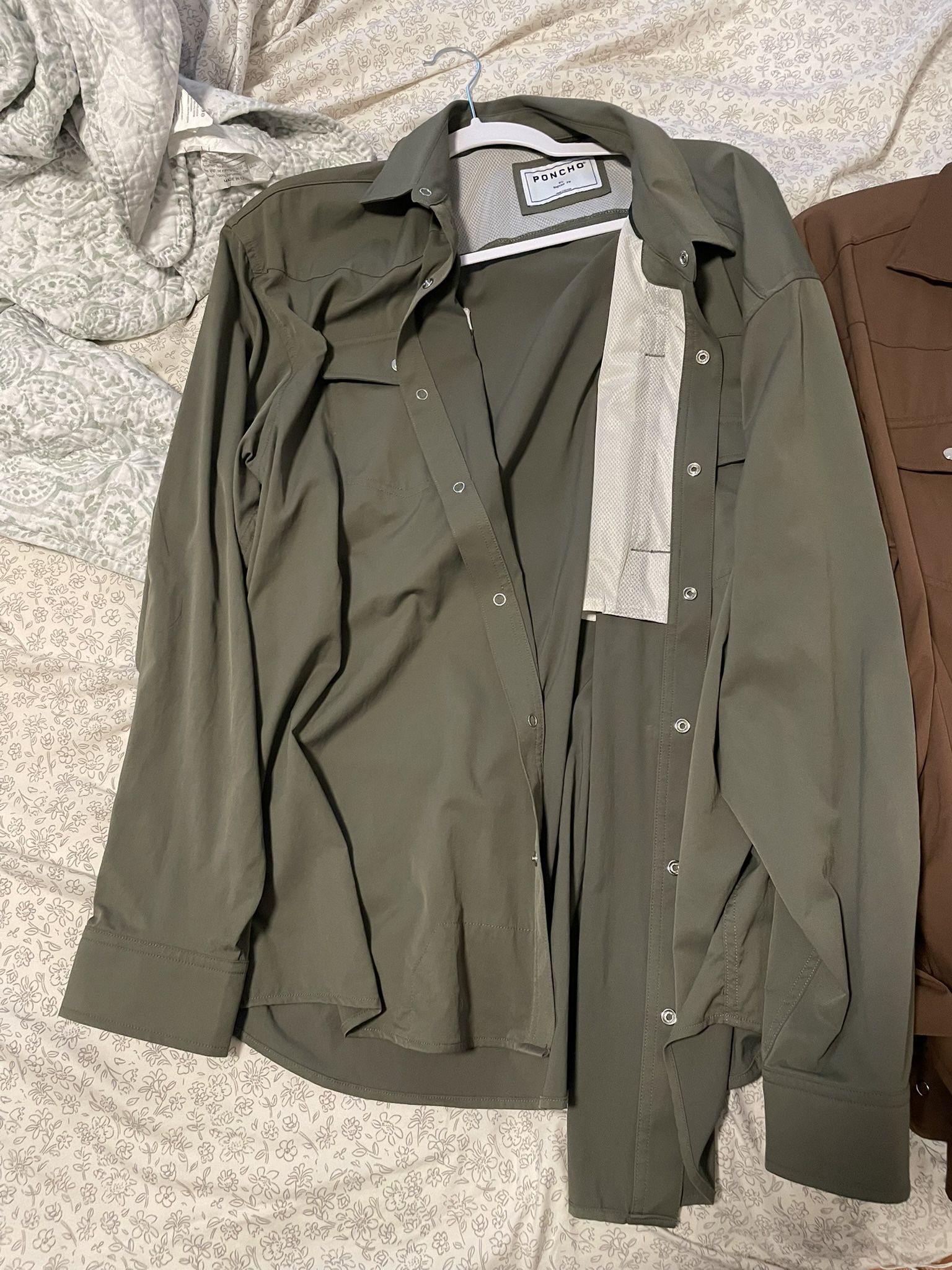Men’s XL Poncho Pearl Snap Shirt