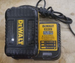 DEWALT DCB112 CHARGER PLUS 3AH BATTERY DCB230 PRE OWNED F(contact info removed)6