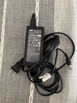 Samsung Laptop Charger 14 volt $5.00
