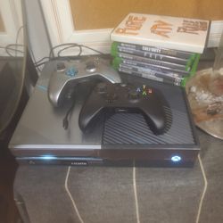 X-Box1.  6 Games. 2 Controllers