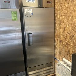 Commercial Refrigerator 1 Door Reach In