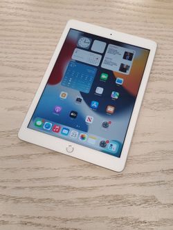 iPad 8th Gen 10.2" (WiFi) 128GB Fair Silver Pre-owned