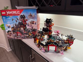 LEGO Ninjago Legacy The Old Town 71861