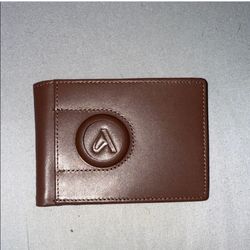 Brown Leather Wallet With AirTag Holder
