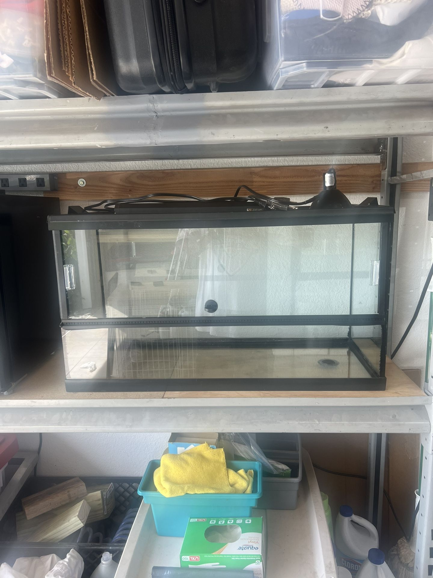Reptile Cage/ 20 Gallon