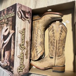 Women’s Boots 
