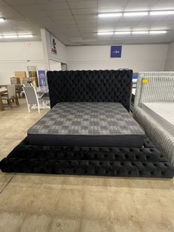 Velvet Step Bed 