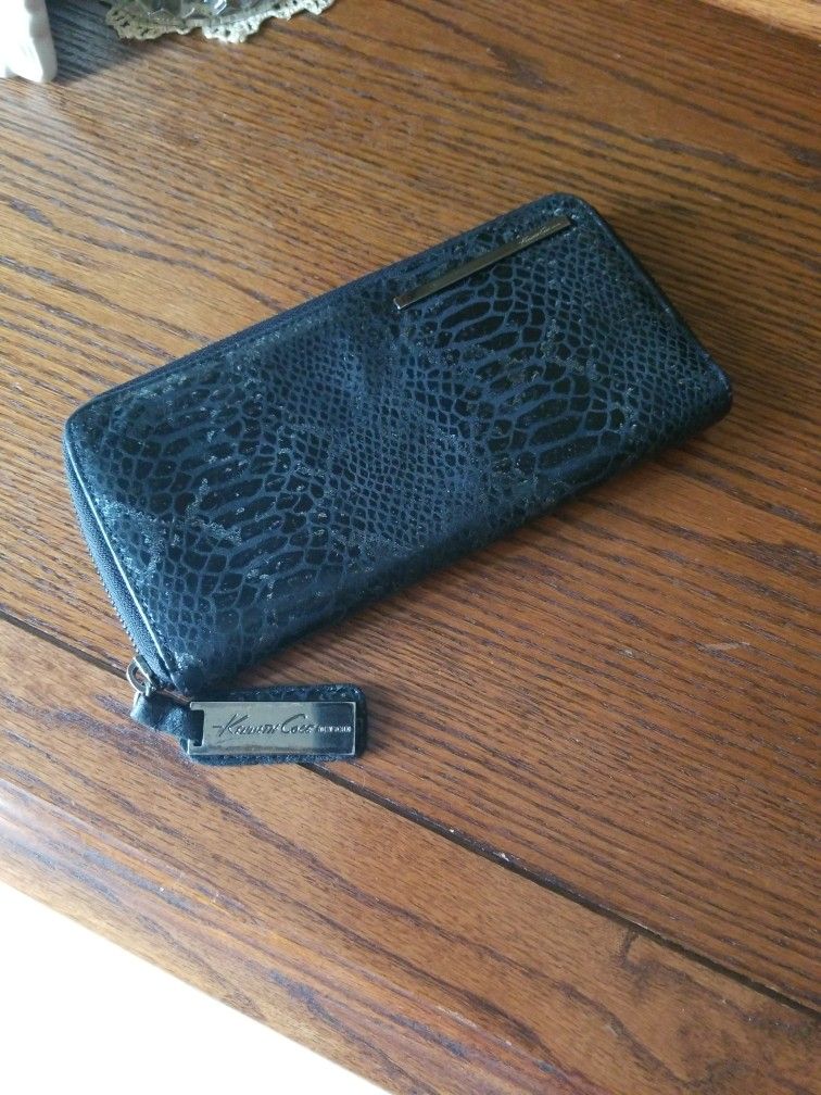 Kenneth Cole New York snake Look wallet