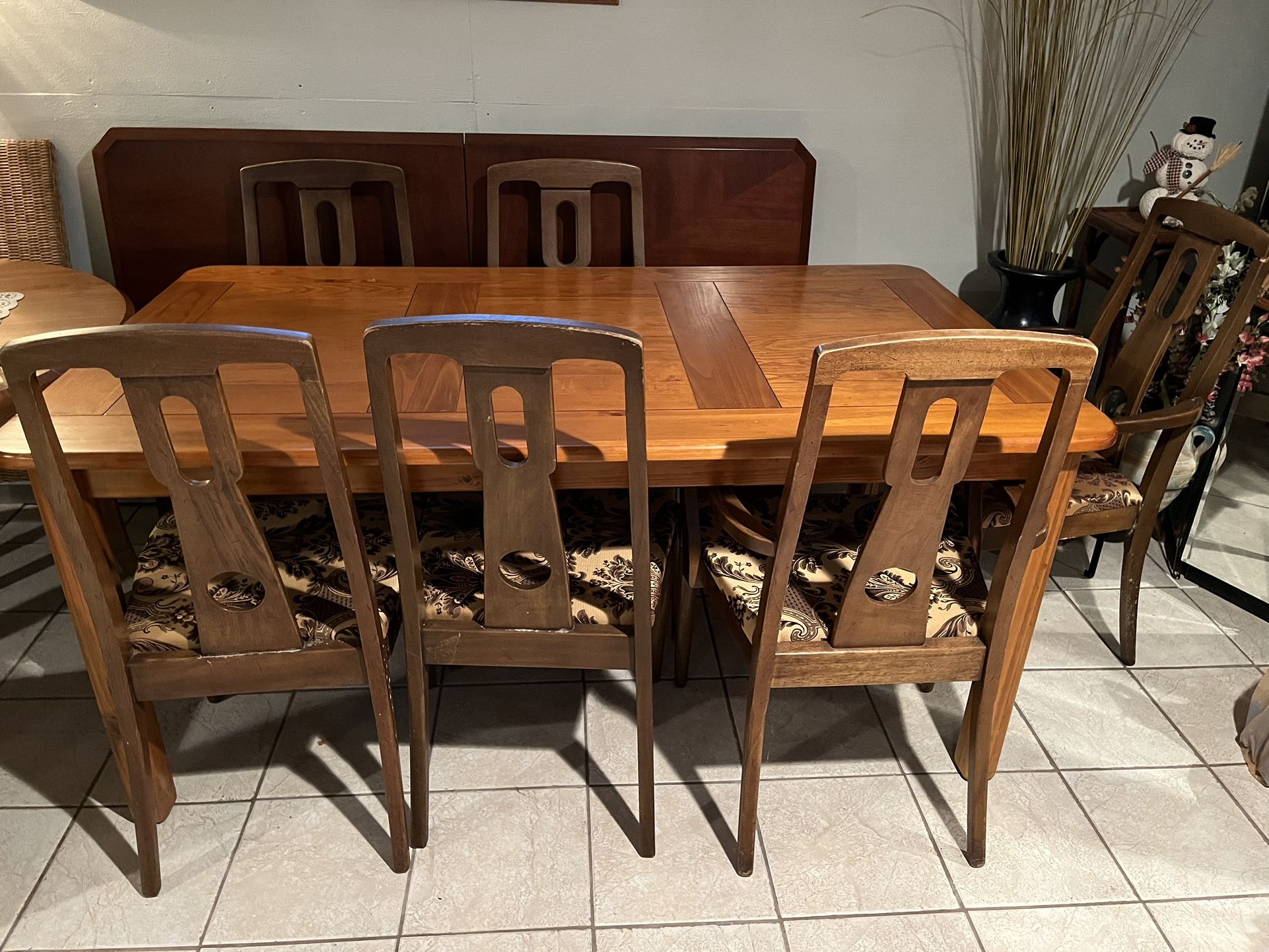 Dining Table Set (Table is 66” Long X 38” Wide)