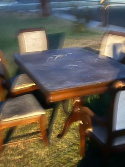 Free kitchen table