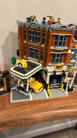 This is a LEGO Creator Expert 10264