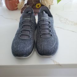 Skechers