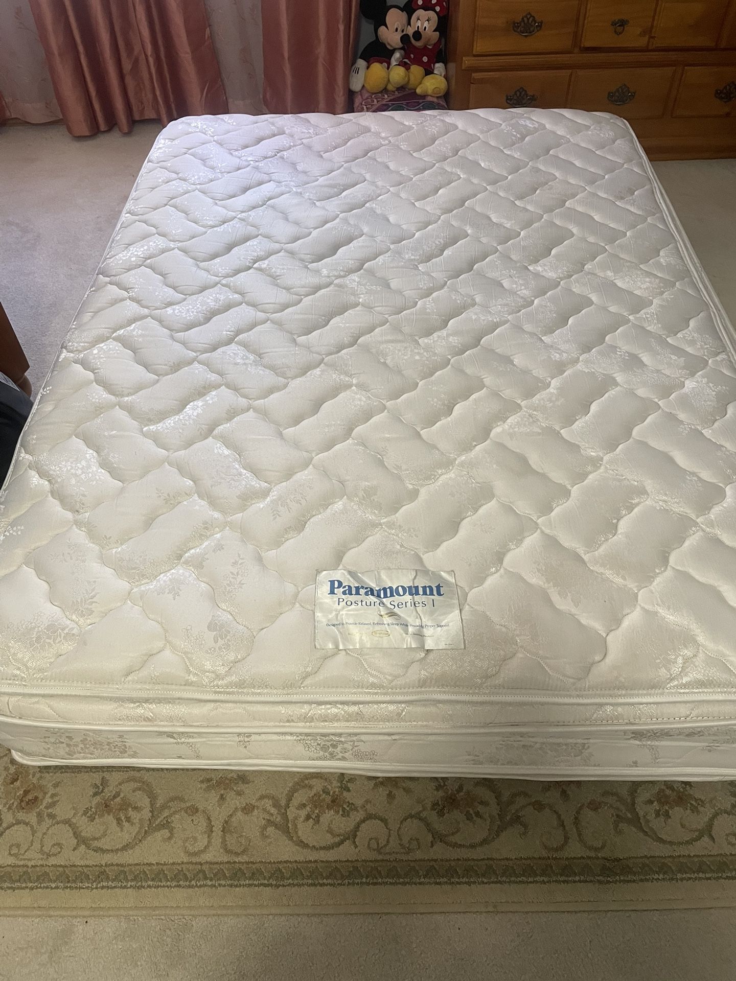 Queen Pillow Top Mattress
