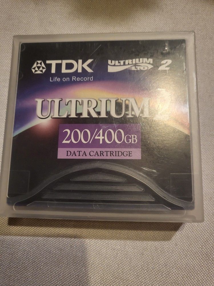 TDK Systems LTO ULTRIUM 2 200/400GB-TAPE CART (D2405-LTO2AX)