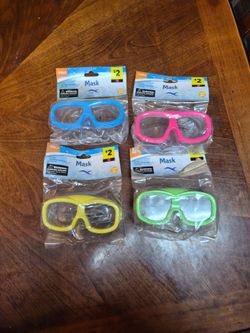 New kids swim goggles