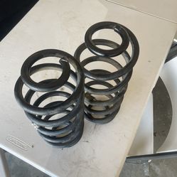 00 -06 Tahoe Yukon rear stock springs