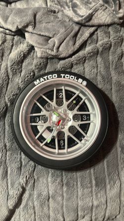 Tire/Rim clock wall art