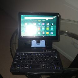Tablet With Keyboard. 32 Gb