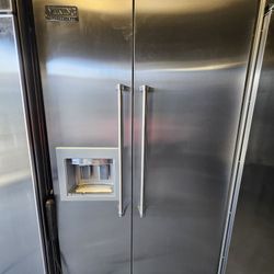 42" VIKING BUILT IN STAINLESS STEEL REFRIGERATOR 