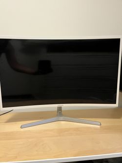 Samsung 32inch Curve'd Monitor With Power Plug & Hdmi Cord.