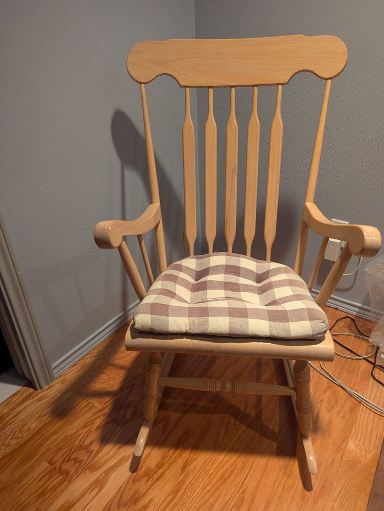 Rocking Chair 