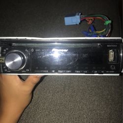 Pioneer Stereo Bluetooth 