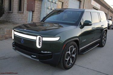 2023 Rivian R1S