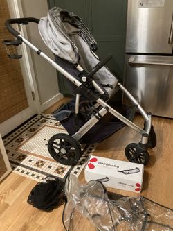 Uppababy Vista V2 Stroller With Accessories