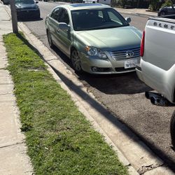 2010 Toyota Avalon