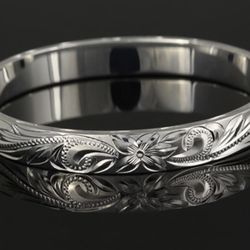 Hawaiian Scroll Extra Heavy Weight Smooth Edge Bangle