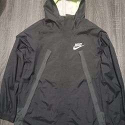 Nike Teen/Boys Sportswear Windrunner Jacket Black Sz. L