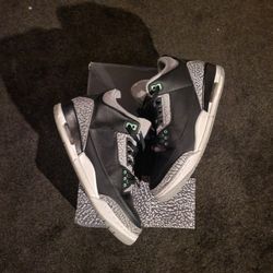 Jordan Retro 3s Size 10