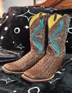 Cavenders Boots Size 15