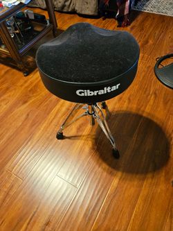 Drum throne