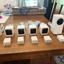 Wyze Bundle With Doorbell And Cameras 