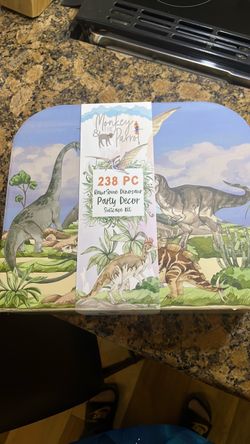 Monkey & the Parrot 238 PC Dinosaur Party Decor Kit
