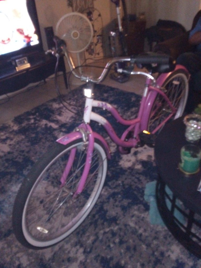 26 Inch Woman Beach Cruise