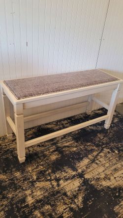 FARMHOUSE BENCH