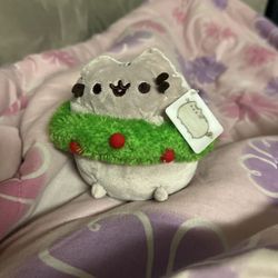 Pusheen Christmas Plush Cat with Wreath 5" Stuffed Animal 