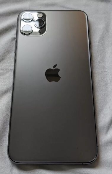 iPhone 11 Max Pro 64GB- unlocked
