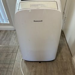 Honeywell 1400BTU 4in1 Portable AC 