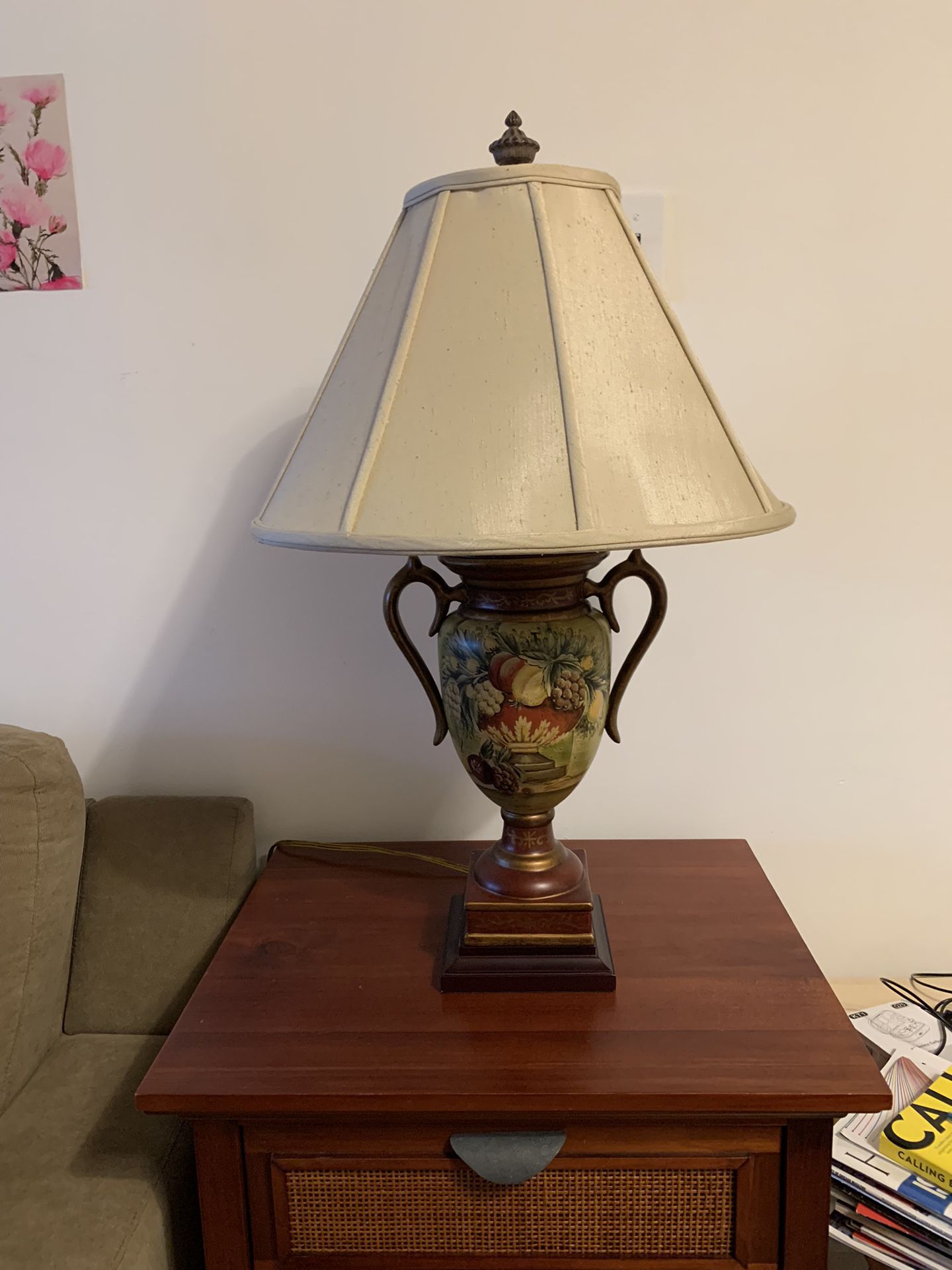Decorative Urn Lamp
