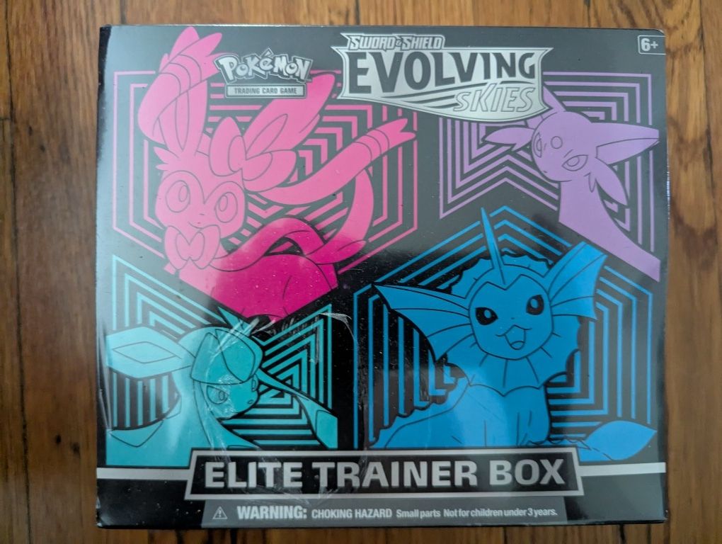 Pokemon Evolving Skies Elite Trainer Box