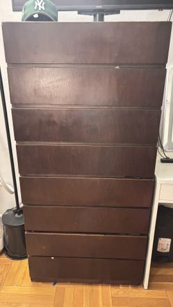 Solid Wood 8-drawer Chest 