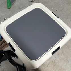 Dog Pad Holder